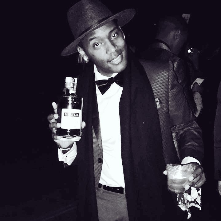 iamjamison's tweet image. Happy 2017 to all those that I've missed!!! @MartellUSA #BlueSwift