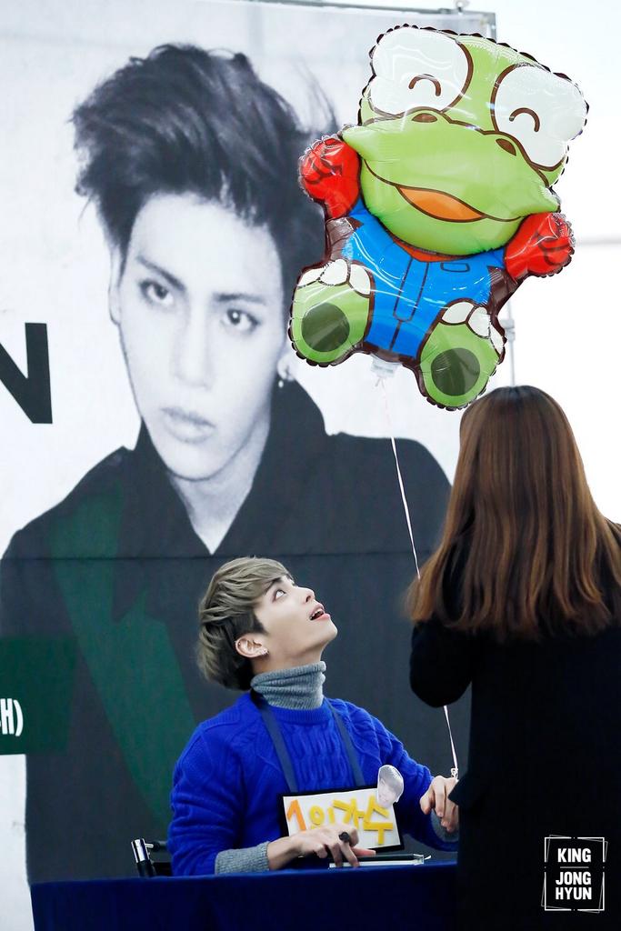 collateccc's tweet photo. 이거 삼종현 아냐?! https://t.co/a0ngpgGVWs