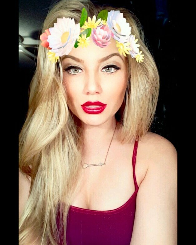 keylachilds's tweet photo. Sometimes I aim to please, but mostly I just shoot to kill 💘 love the new makeup I got for Christmas so trying out some new looks! https://t.co/RQGfIdWQH2