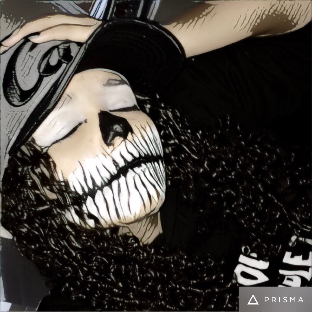 MLTM5SOS's tweet image. Missing spending my time doing my art work 😭