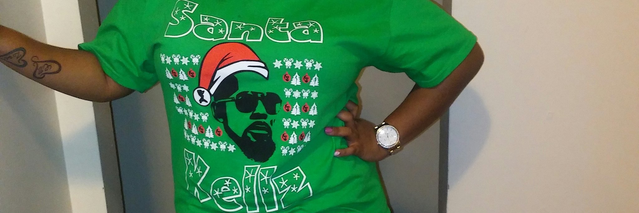 Christmas Day I had to rock my shirt!!! R.kelly please sing me happy birthday 