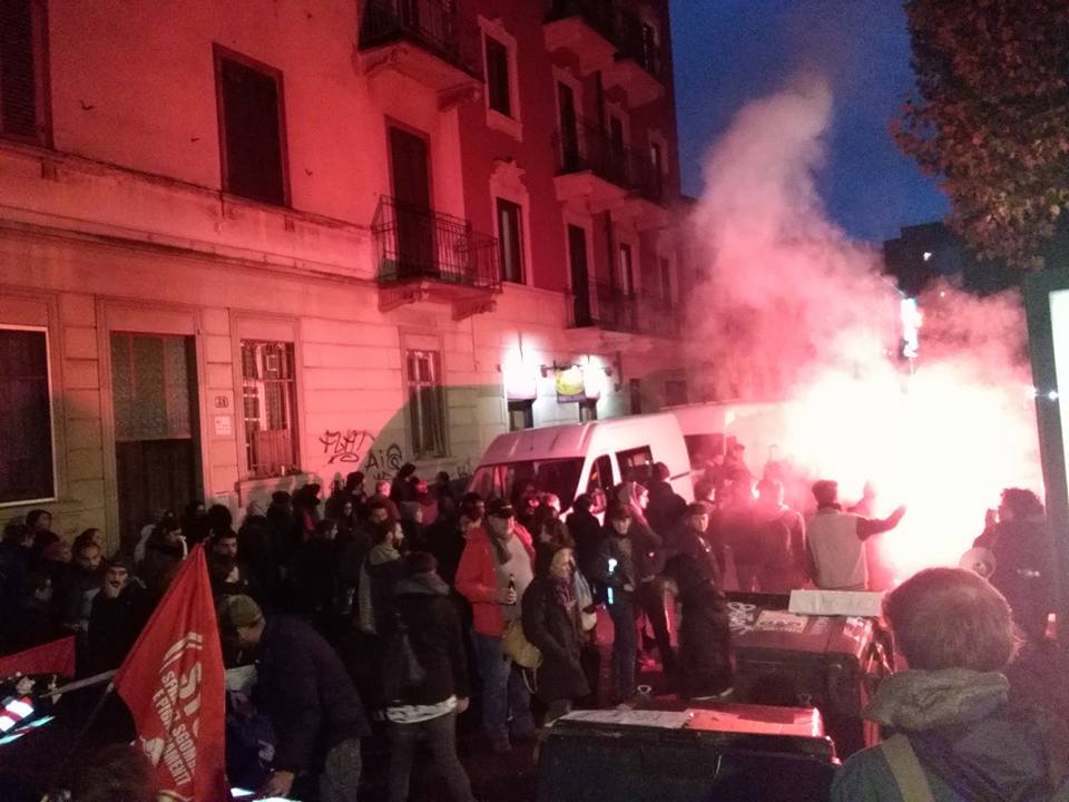 Infoaut's tweet image. Torino. Arresti e misure cautelari per aver difeso una famiglia da uno sfratto infoaut.org/index.php/blog…