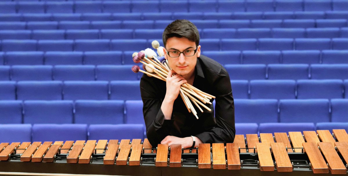 iksv_istanbul's tweet image. 5. Aydın Gün Teşvik Ödülü genç marimbacı Elman Mecid'in oldu.
Ayrıntılı bilgi için: goo.gl/RAKryP