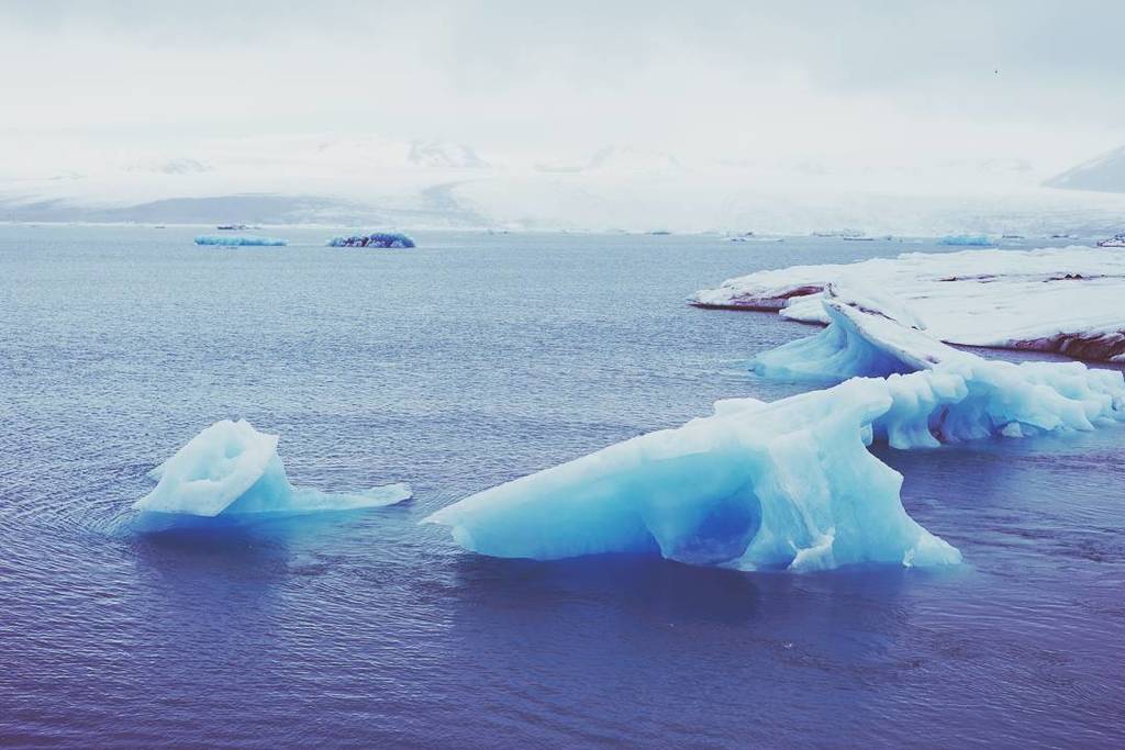 I sure have been missing the beauty of #iceland lately. I've been in a bit of a photography funk lately. This move …