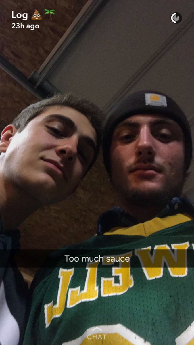 George_d11's tweet photo. Happy birthday log! #recordssss @LoganRusso82 https://t.co/Z7YJ0nI48E