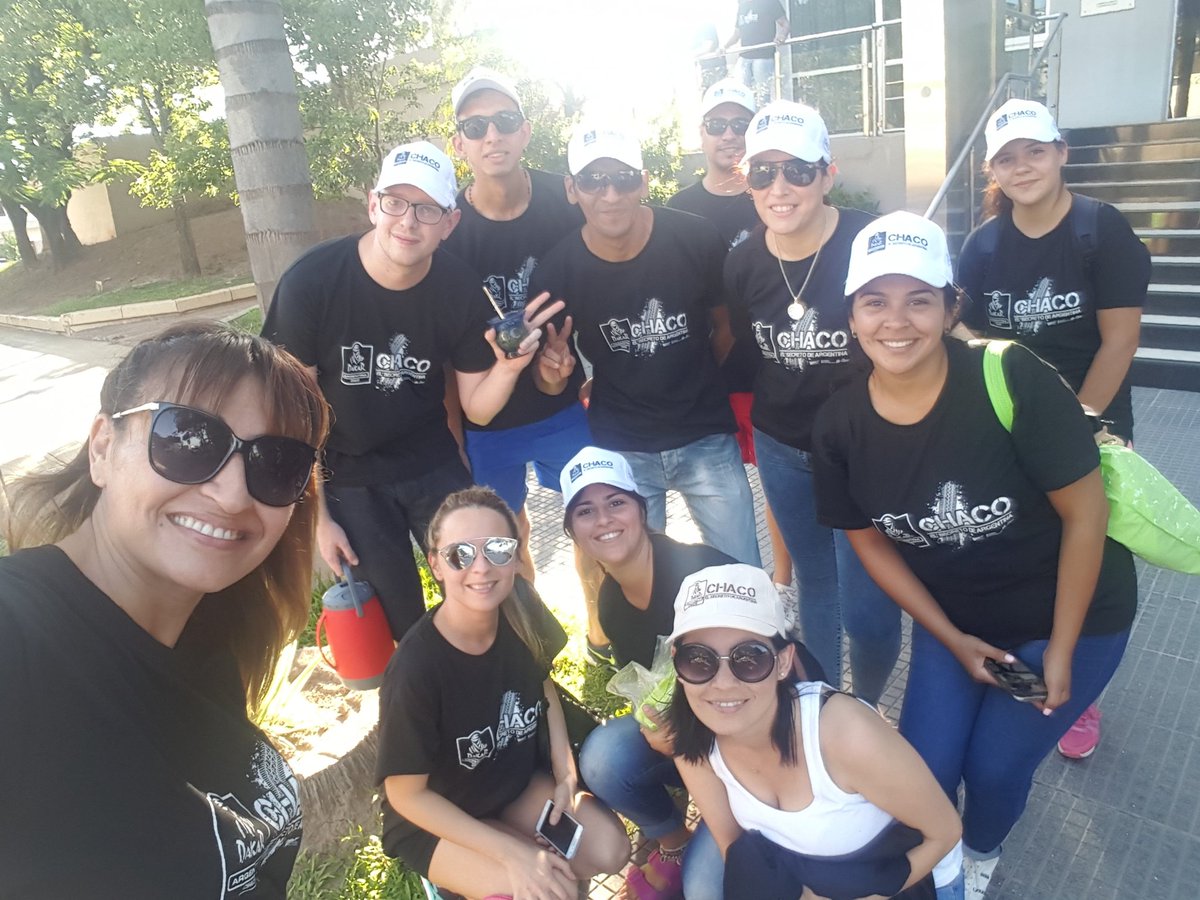 BojanichJulio's tweet photo. Hay equipo @domingopeppo @horaciorey #Saenzpeña #Chacoes dakar https://t.co/iPw9J9aV82