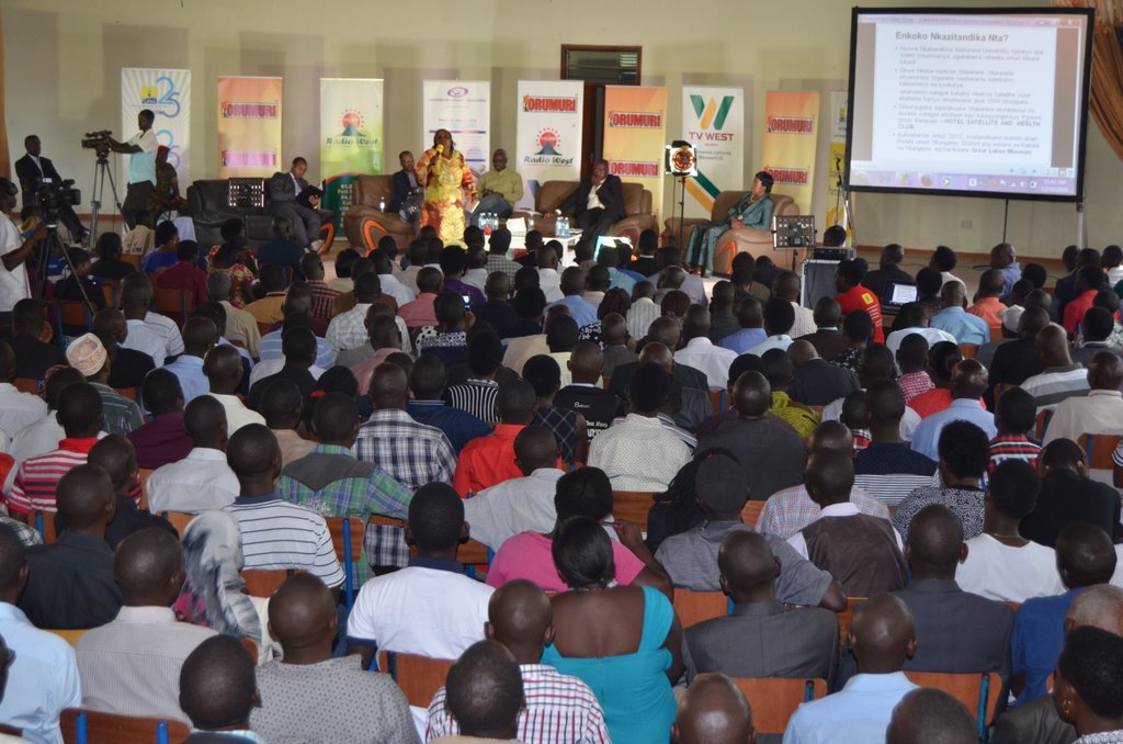 URAuganda's tweet photo. 166 ; The number of #TaxClinics held in different parts of Uganda in the spirit of promoting organic compliance to tax. #2016InPerspective https://t.co/Plla7cftJy