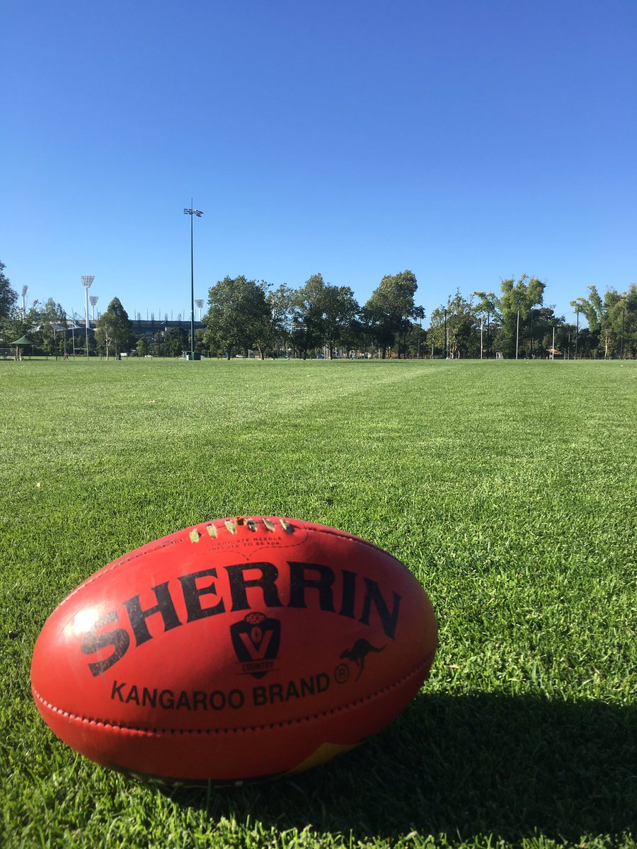 Meadybites32's tweet photo. Not a bad spot for a kick 
#footyisback #bloods2017 https://t.co/mGah5htLZq