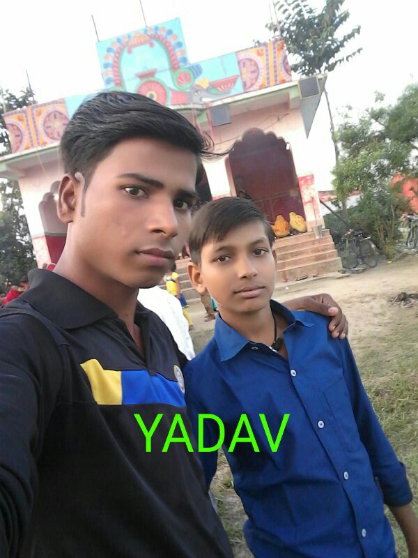 yadavamit75's tweet image. दिलों में आरजू के दिए जलते रहेंगे
आँखों से आंसू निकलते रहेंगे
आप शमा बनकर दिल में रौशनी तो करो
हम तो मोम बनकर पिगलते रहेंगे