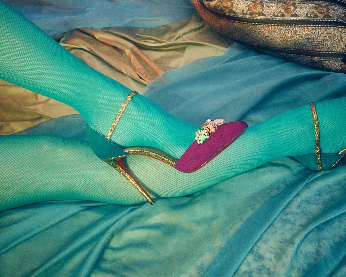 Nina_Taylor's tweet photo. #NewWork to kickstart the year for #ChristianLouboutin #model #bodypartmodel #legmodel #ninataylor #shoes ๐ @LouboutinWorld @HiredHandsUK https://t.co/OBNrz16NgG