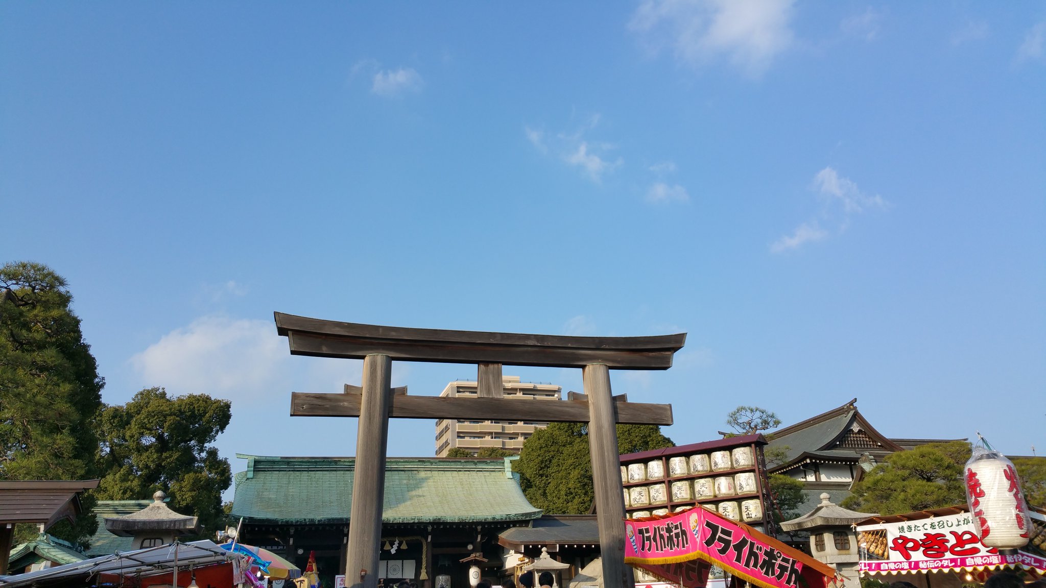Humi 四次元組曲 على تويتر 今日は初詣に行ってきました このニワトリ タイガーバーム宮殿のオブジェみたいで好きだった 持って帰りたかった 佐嘉神社 Humi 四次元組曲 على تويتر 今日は初詣に行ってきました このニワトリ タイガーバーム宮殿のオブジェみたいで好きだった 持って帰りたかった 佐嘉神社