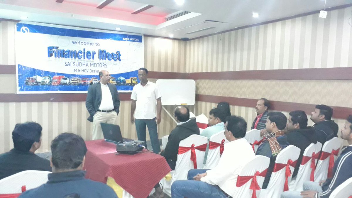 SaiSudhaMotor's tweet photo. indusind bank financier meet https://t.co/fW6rOW5krd
