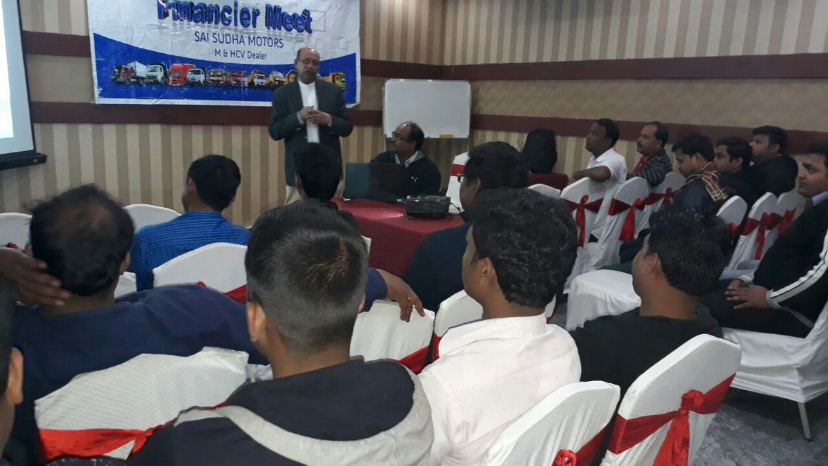 SaiSudhaMotor's tweet photo. indusind bank financier meet https://t.co/fW6rOW5krd