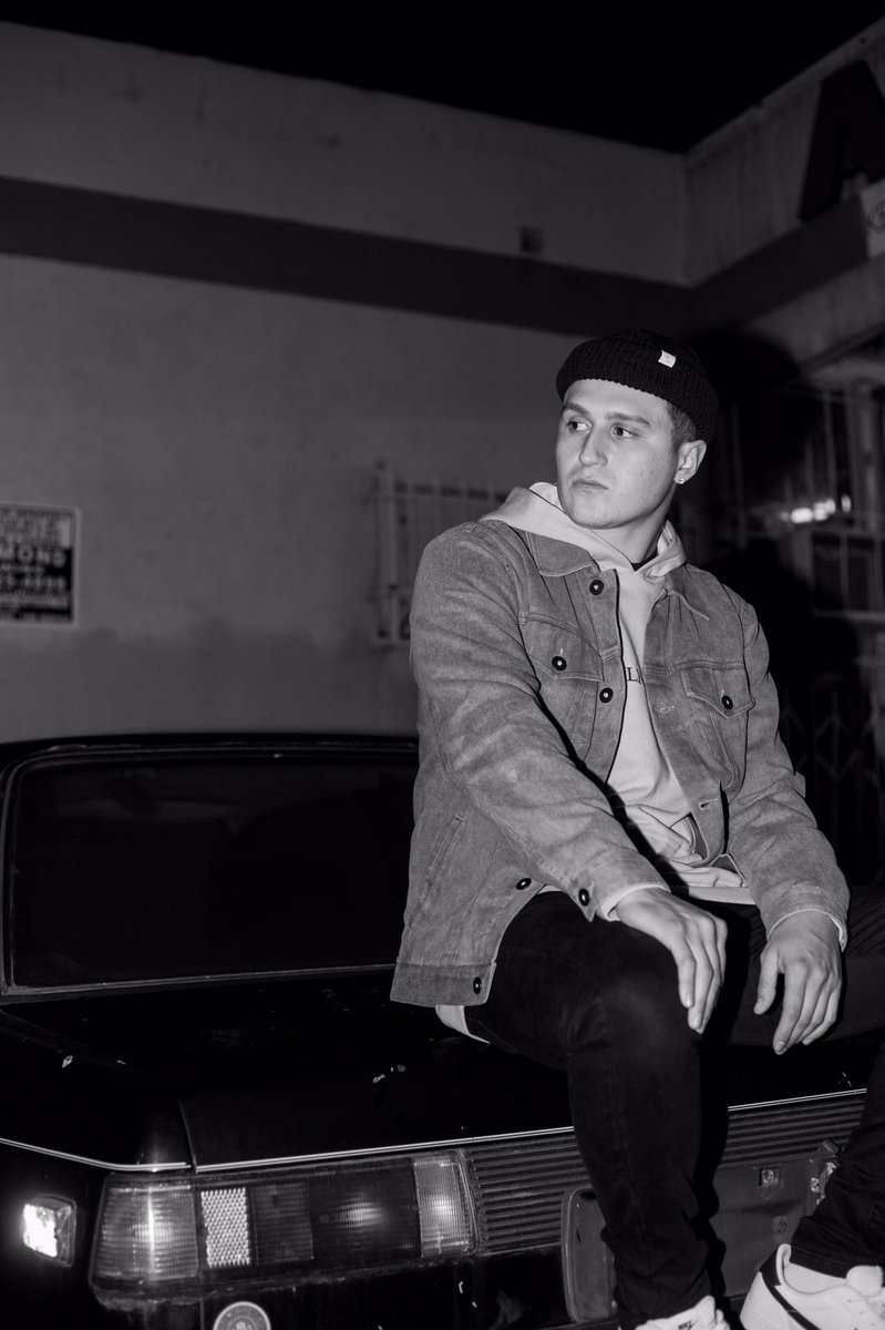Rogerthaaaaat's tweet photo. 2017, stay consistent.
More to come π
#kilshot https://t.co/EBF5cyErIH