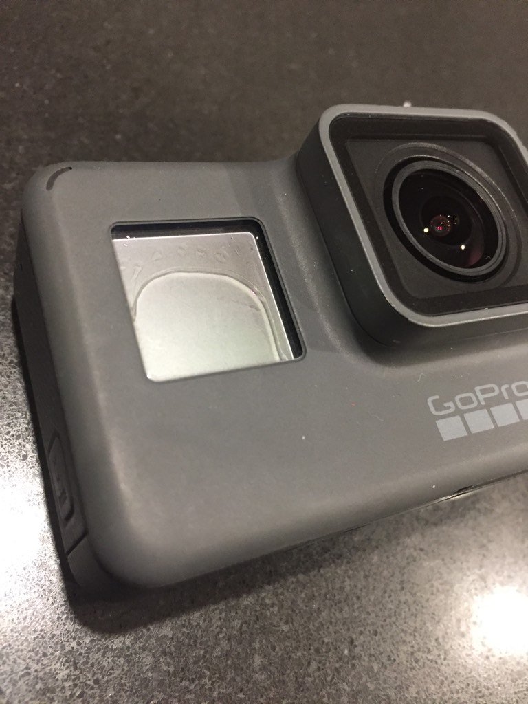 fridayrec's tweet photo. @GoPro @GoProANZ Hero5 leaked &amp;support want mine back &amp; sell me another for 40% off! Looks like common issue online https://t.co/EfYo8slFhZ