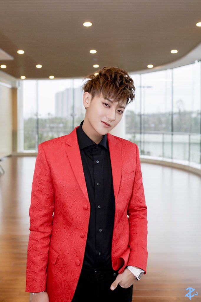 [HQ] 170103 ZTAO Promotion Pics
cr. ZTAO Global Fan Club
#ZTAO #黄子韬 #타오 #タオ #เทา