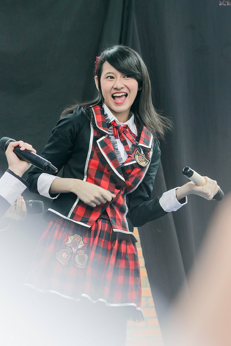 [PIC] <a href="/S_OktaJKT48/">Ayu Safira Oktaviani</a> Okta