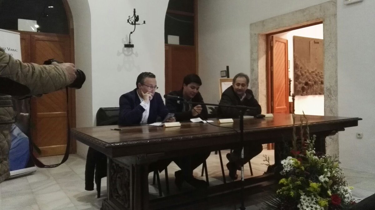 Empezamos 2017 de forma inmejorable: ¡enseñándoos el calor que recibimos en Olivenza con nuestra presentación! #ElDesafioDelCambio