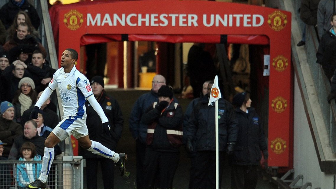 sportbible's tweet photo. On this day in 2010: Man Utd 0-1 Leeds https://t.co/mZI7NmKGdb
