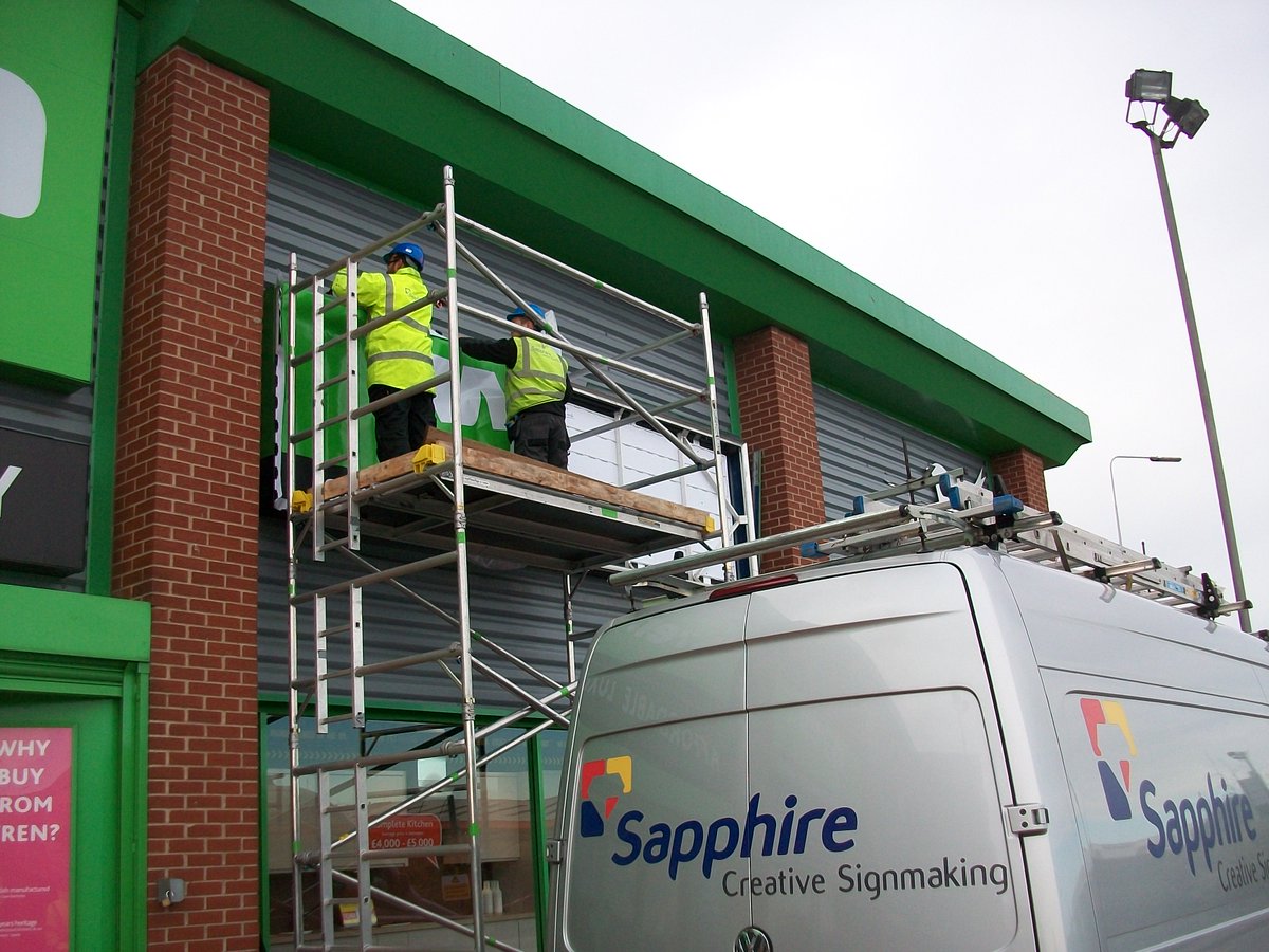 We are recruiting Sign Fitters / Fitters Mates to join our UK Installation Teams. E-mail: recruitment@sapphiresigns.co.uk for more details.