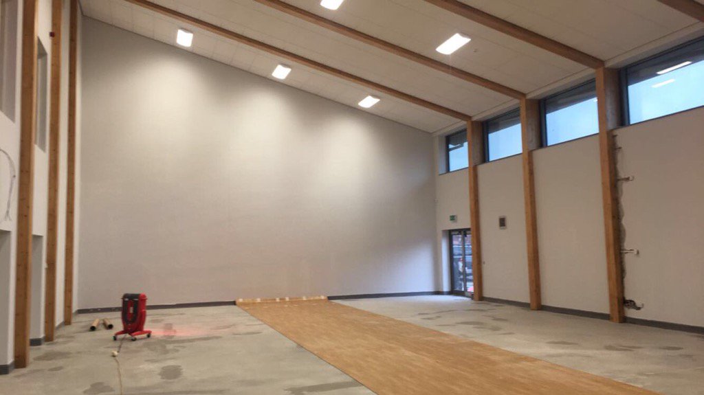 mattburrows77's tweet photo. New sports hall extension nearing completion. #tjmtouch @TJMProjectsLtd https://t.co/d8j61geFAA