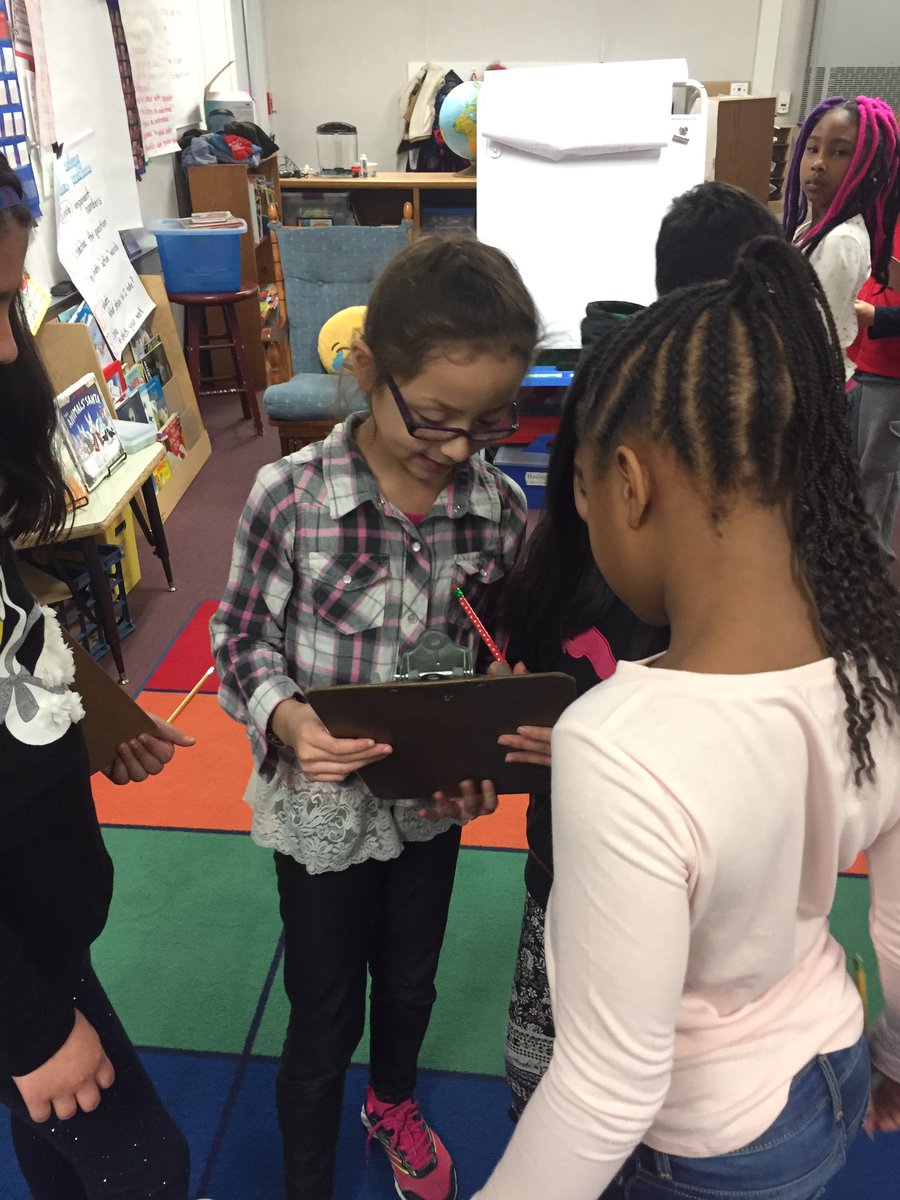 Heslep2nd's tweet photo. Winter break scavenger hunt! We've missed each other! @AbingdonGIFT https://t.co/lDVj9TV0Bb