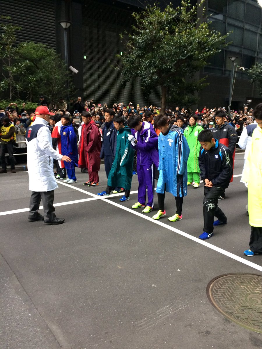 スタート前のベンチコート集 #箱根駅伝 #アオガク #東洋 #駒澤#大八木