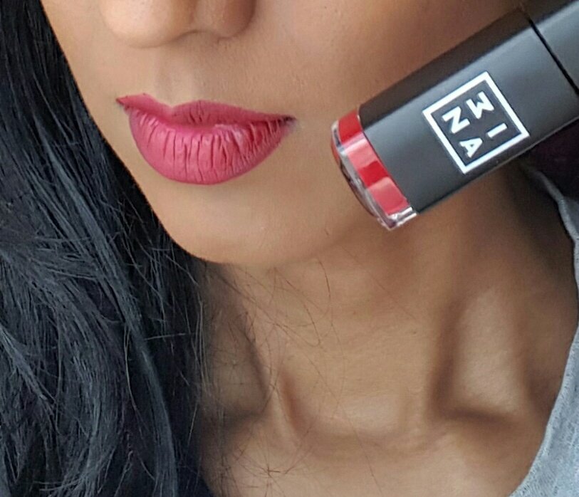 NaidooMr's tweet photo. Love liquid Lipsticks? try out #3ina longwear liquid lip @Eastgateshops #AbsolutelyLove #R149 #Pigmented #Longlasting #VeryComfortable https://t.co/6JE3EX9TXK
