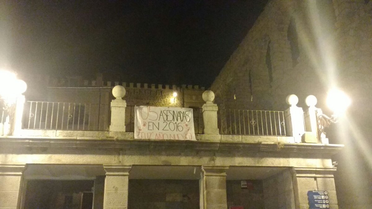BrigadaVioleta's tweet photo. No han tenido un feliz año nuevo las víctimas del terrorismo machista en 2016. https://t.co/94eV8yHQ3f