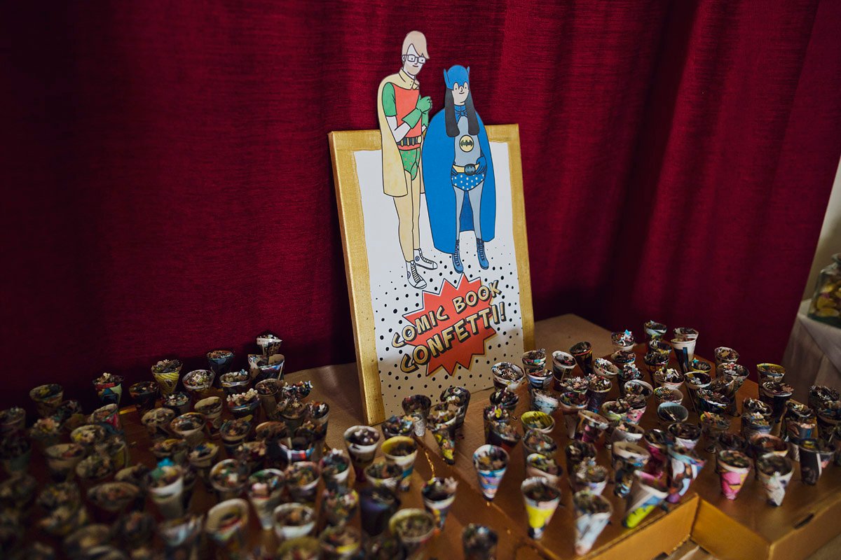 Today’s wedding features comic book confetti 😍lvmyd.rs/2iKwe0S // <a href="/Mark_Tattersall/">Mark Tattersall</a>