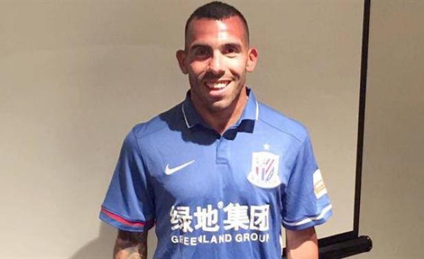 barroenlasbotas's tweet photo. El fútbol negocio de China. Si Carlos Tévez quema un billete de 10 euros recuperará esa cifra antes de que se haga cenizas. https://t.co/MjAQze60gD