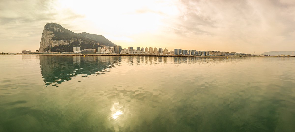 Lovely day on the water. Not a bad start to the year 2017 #vistgibraltar @MeteoGib