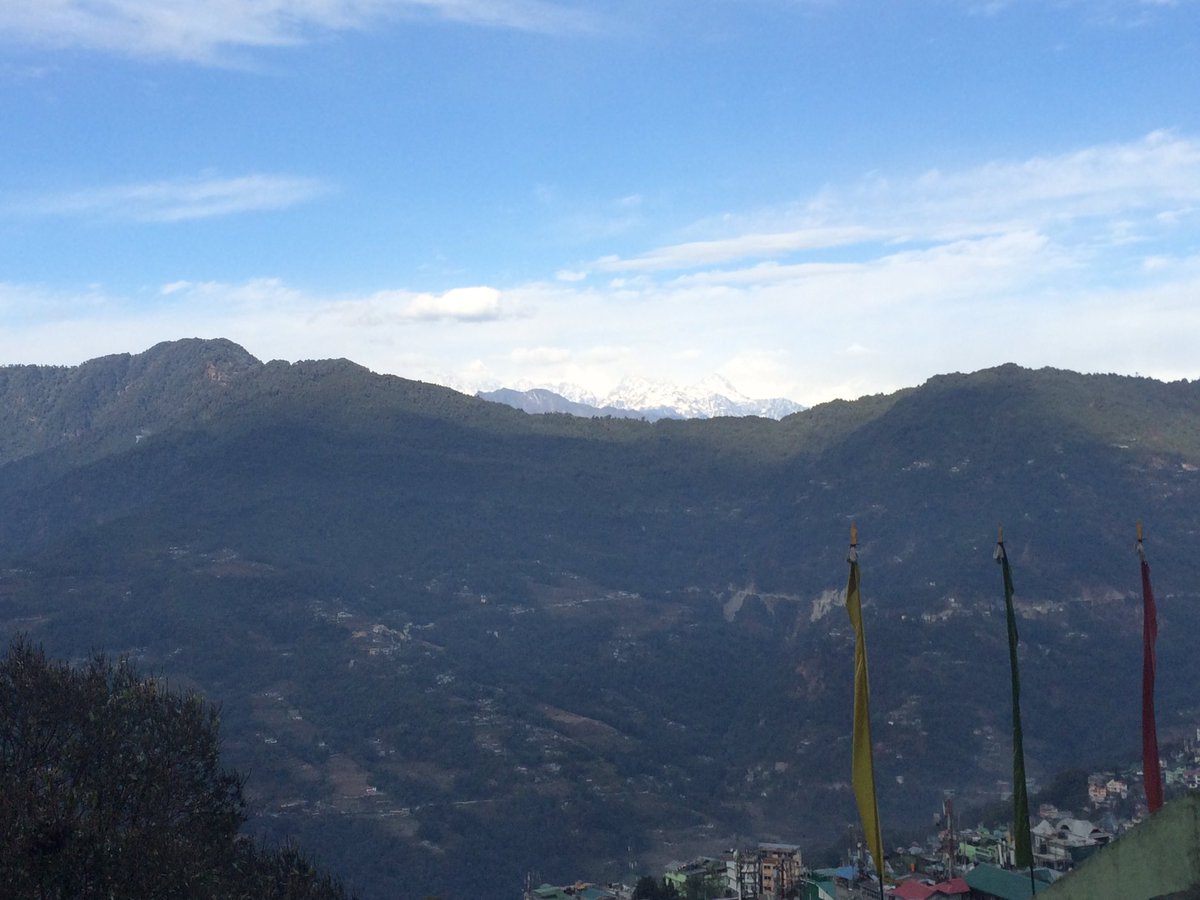 maeveos's tweet photo. I'm on Day One of my visit to Sikkim in N. India, in the foothills of the Himalayas. Warm by day and COLD by night! #gachรกiteile #IndiaLeg https://t.co/ObfO5mh6dt