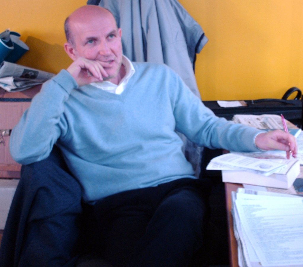 presprossimo's tweet photo. ULTIM'ORA #presenteprossimo: il #giornalista @marinosinibaldi, ideatore di #Fahrenheit e direttore @Radio3tweet, sarà il 25/2/17 a #Ranica https://t.co/ALvUBz8RSI