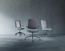 ParigaOffice's tweet photo. Looking for the @FXdesignmag Product of the Year Award Winner #Trinetic #office #chair from @boss_design? CLICK HERE https://t.co/mbLfmHHEiF https://t.co/3uRjtRHAhx