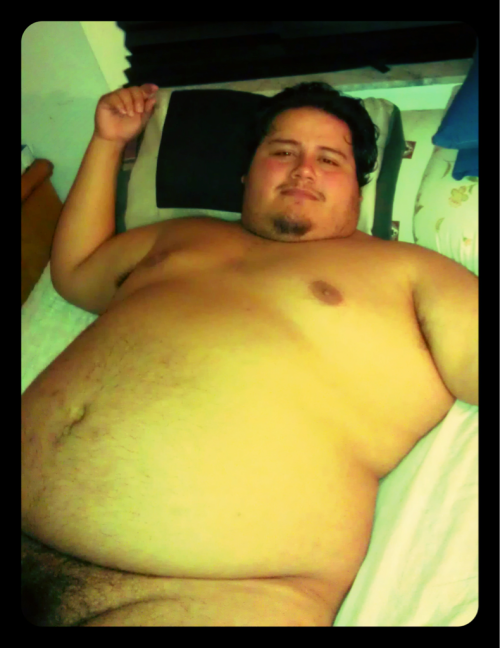 ChubbyGuysOnly's tweet photo. Real guys near you are looking to fuck tonight:... https://t.co/Cn5c9tdEU7 #gaybear #gaychubby #gayfat https://t.co/HuzUqYGJwh