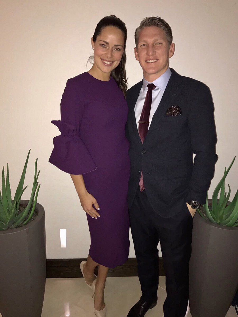 BSchweinsteiger's tweet photo. .@AnaIvanovic and I hope you had a good start into the new year. We wish you all the best for 2017! https://t.co/mtRIO3LsGm