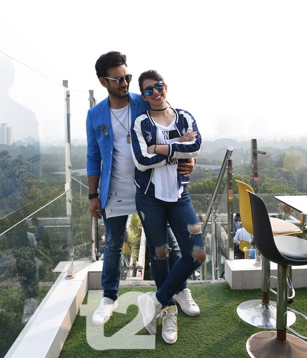 t2telegraph's tweet photo. #DoubleFeluda and double the fun with @C_Gaurav -@RidhimaGhosh & @shaheb17 -@sonikachauhan89
https://t.co/m5CmUUCe1H https://t.co/mLYAOvuvN3