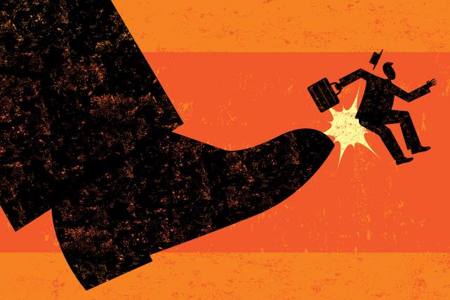 adage's tweet image. Why 30% of CEOs might fire their CMO in 2017 bit.ly/2iPsDBO