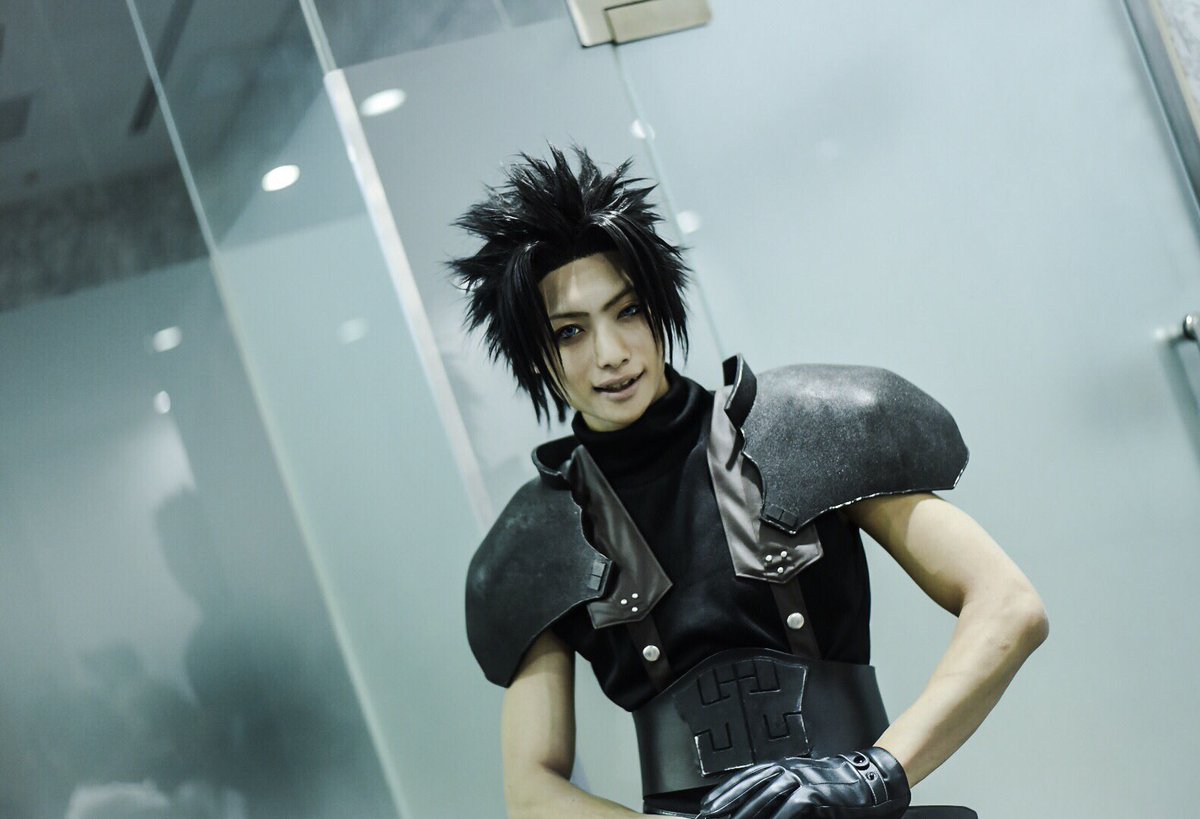 Mizuki Auf Twitter クライシスコア Ff7 ザックス フェア すごい綺麗に撮ってもらえてありがとうございます Photo 1 2 天使梨桜さん 3 Sharaさん 4 Kouちゃん C91コスプレ C91