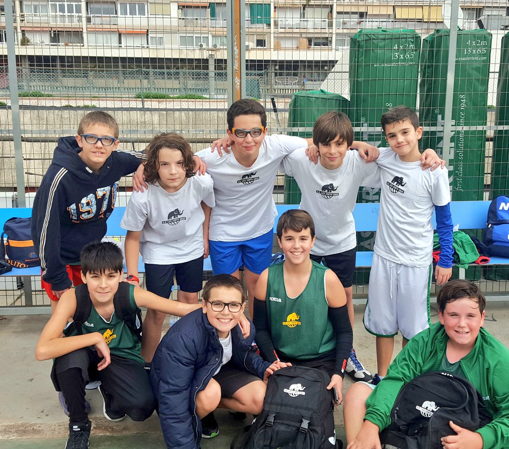MamutsLesCorts's tweet photo. Primer entrenament de l'any #PreInfantilM Bon treball!👏👏 #basquetmamuts 🏀🏀 https://t.co/XV0CFM2C2A