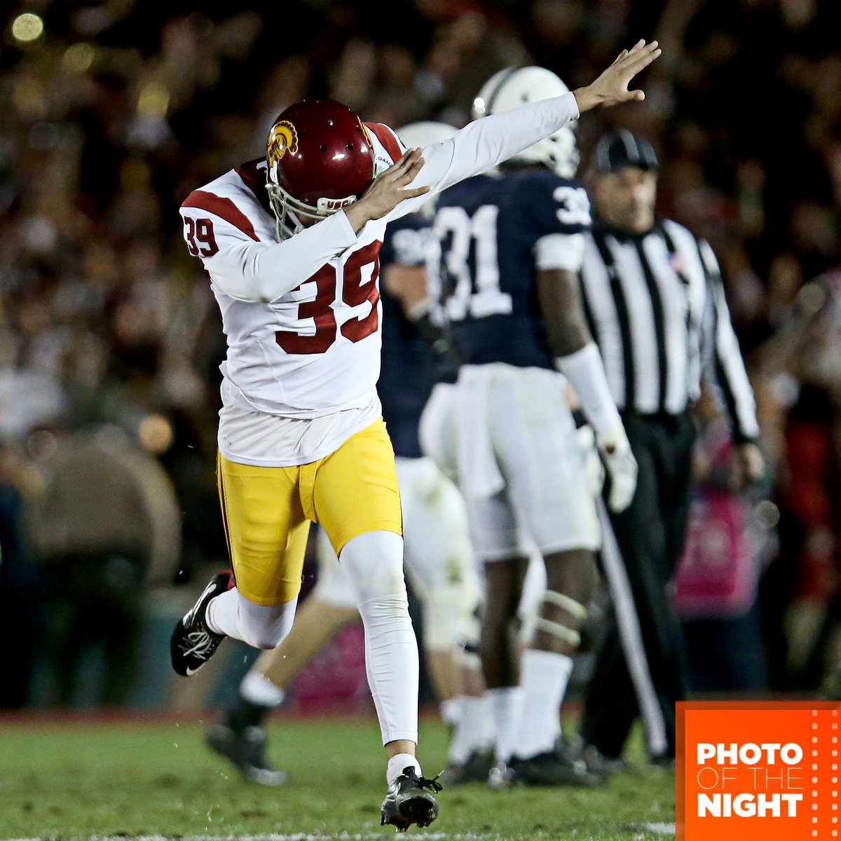 SportsCenter's tweet photo. The Granddaddy Of Them All. #PhotoOfTheNight https://t.co/vHUjRqEeYK