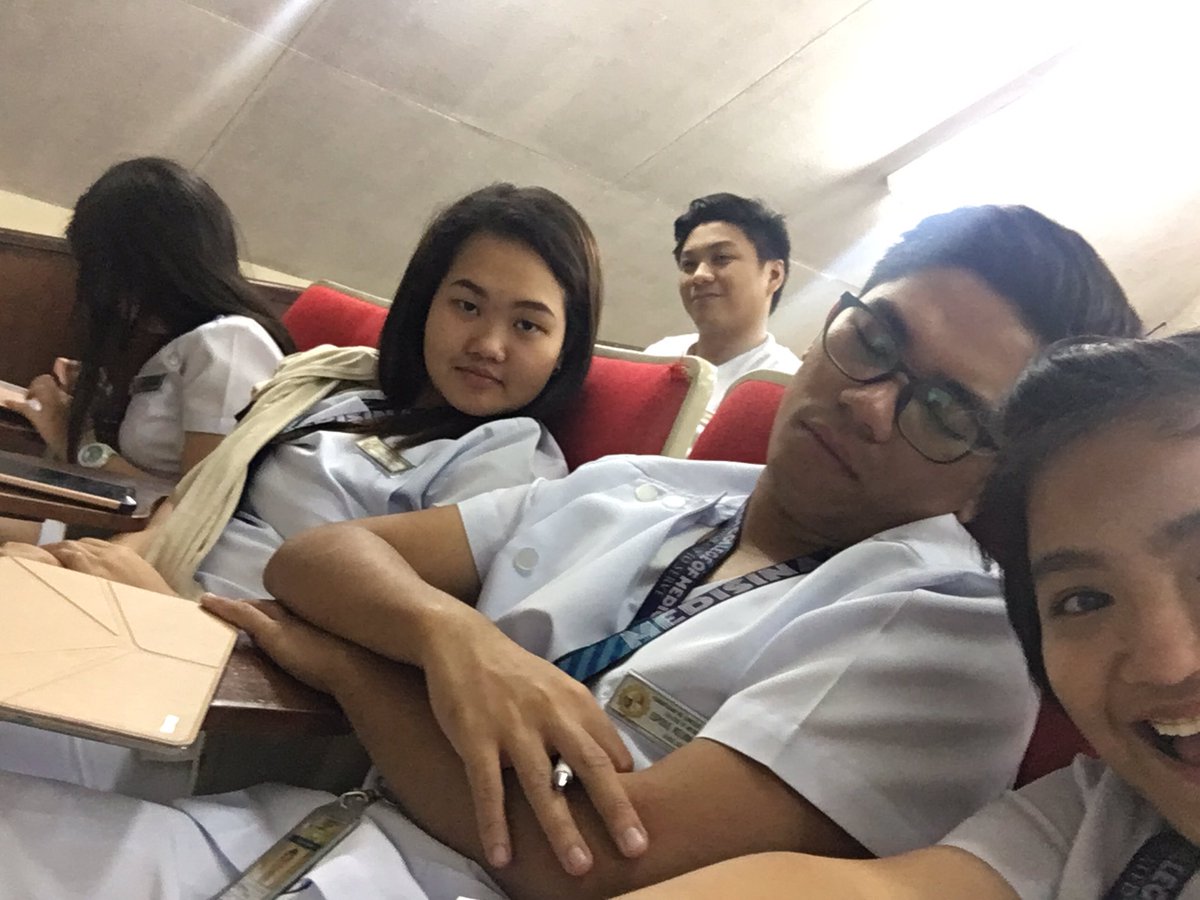 selinejellybean's tweet photo. First day of school βΊοΈ #PLMCM #FEDstate https://t.co/kyREcg1ZLL