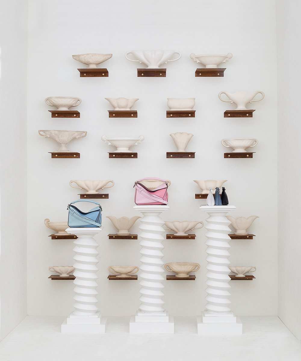 LoeweOfficial's tweet photo. LOEWE visual concept, Jan 2017.
#LOEWEvisual
#LOEWE https://t.co/KSc9Yr3nI9