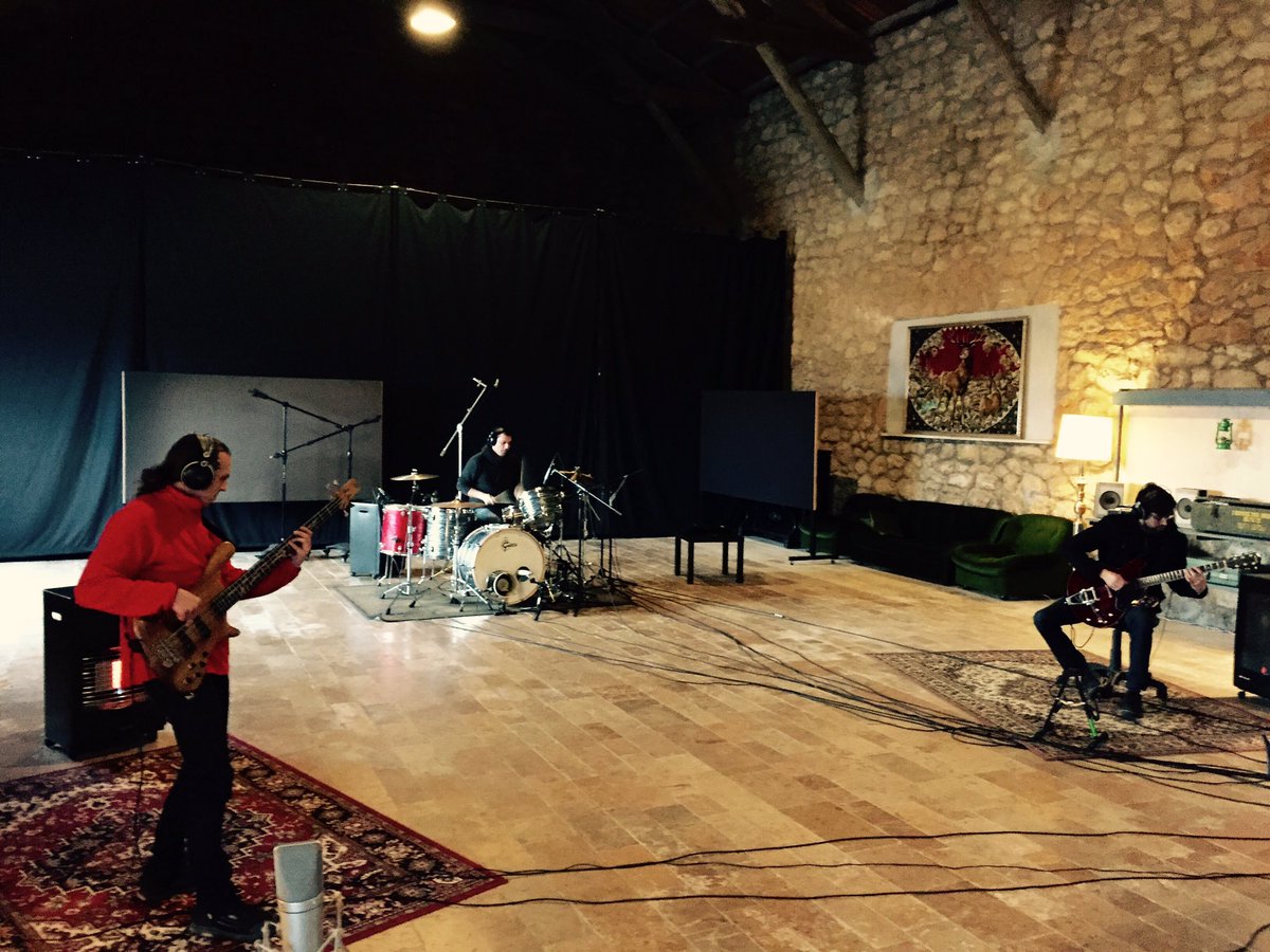 OVNI Estudio tweet media