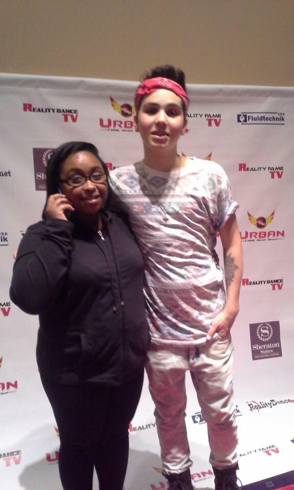 DestinyH0ward's tweet photo. Back when I met @sampottorff, Levi and their mom😍😍 https://t.co/nB88hHH6CI