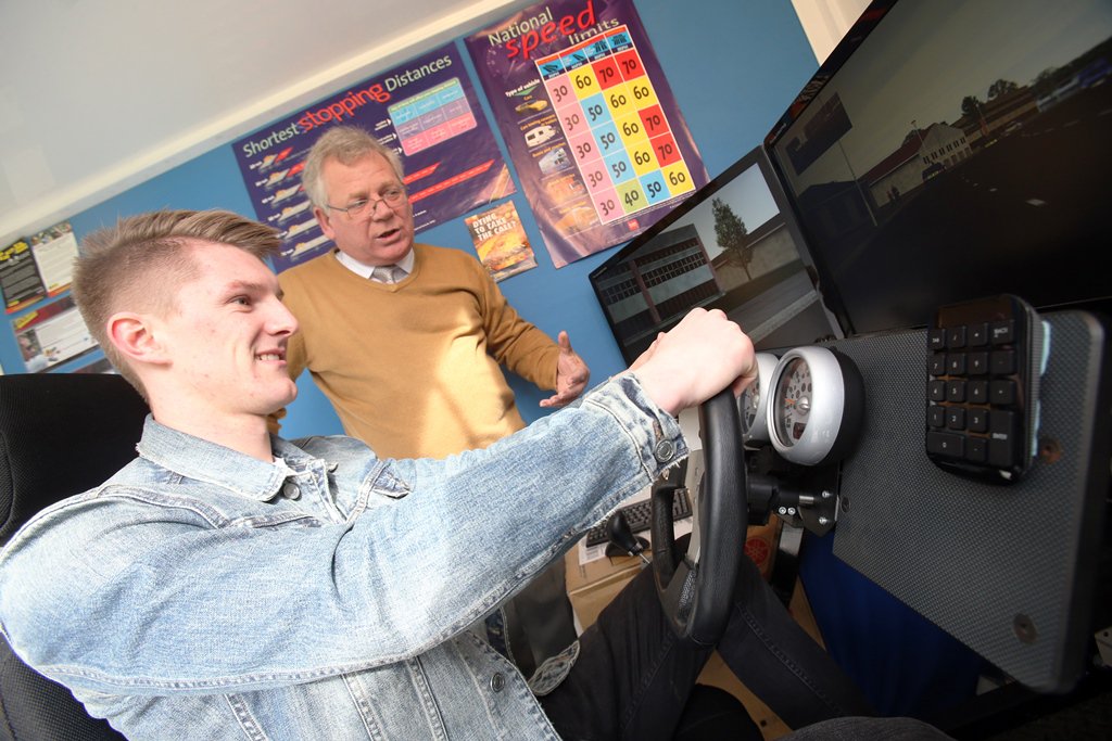 Free courses this month aim to EXCELerate the skills of young drivers #NorthEastHour Find out more &amp; sign up: ow.ly/Yrkl307DnTA