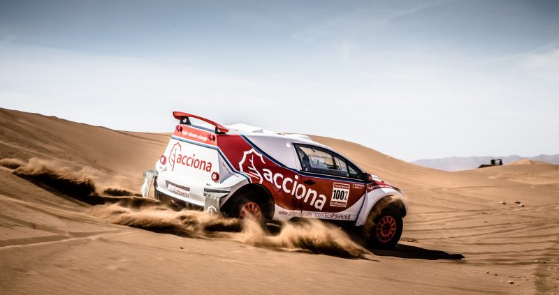 ecocarblog's tweet image. El único vehículo eléctrico del Dakar sigue siendo el español de la multinacional española @ACCIONA @ACCIONADakar - bit.ly/2j4rGWw