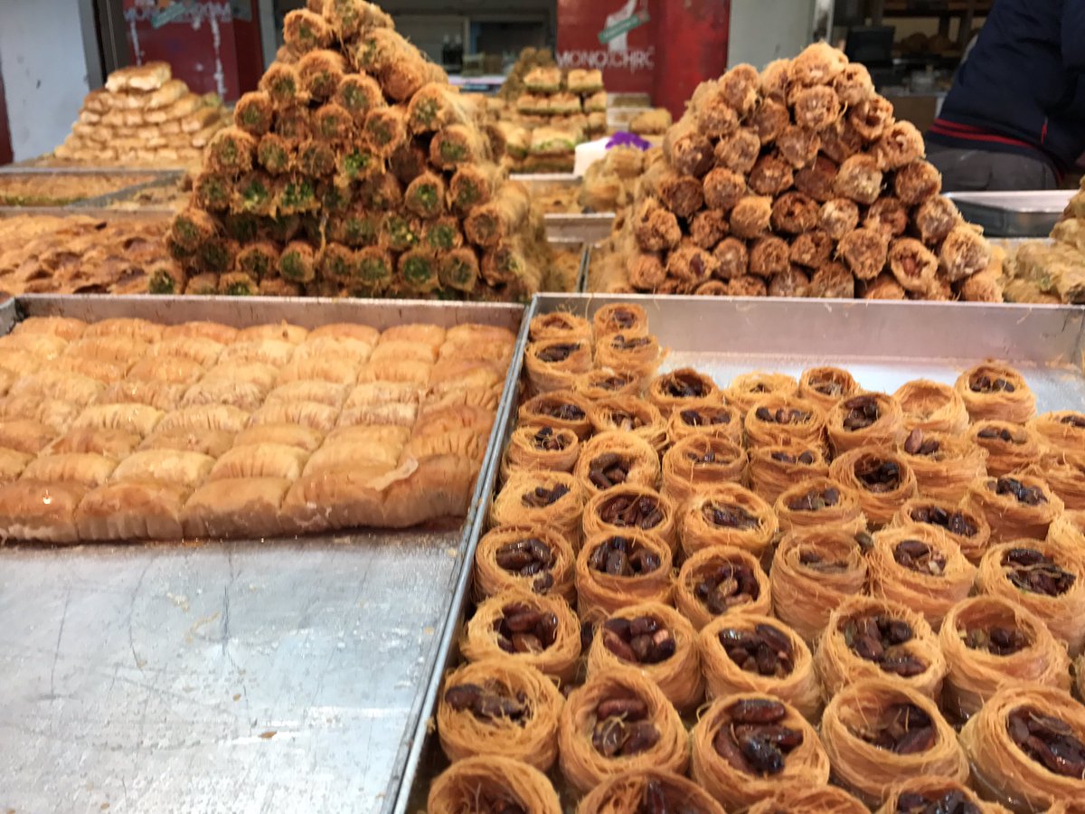 YTsuna's tweet image. Carmel Shuk food tour. (Not pictured: even more grub) #bus429 #food #shuk #birthright @IsraelOutdoors @birthright