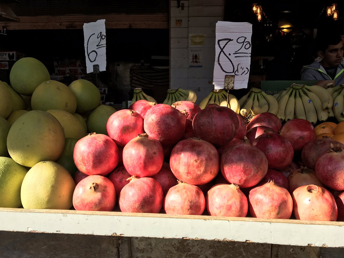 YTsuna's tweet image. Carmel Shuk food tour. (Not pictured: even more grub) #bus429 #food #shuk #birthright @IsraelOutdoors @birthright